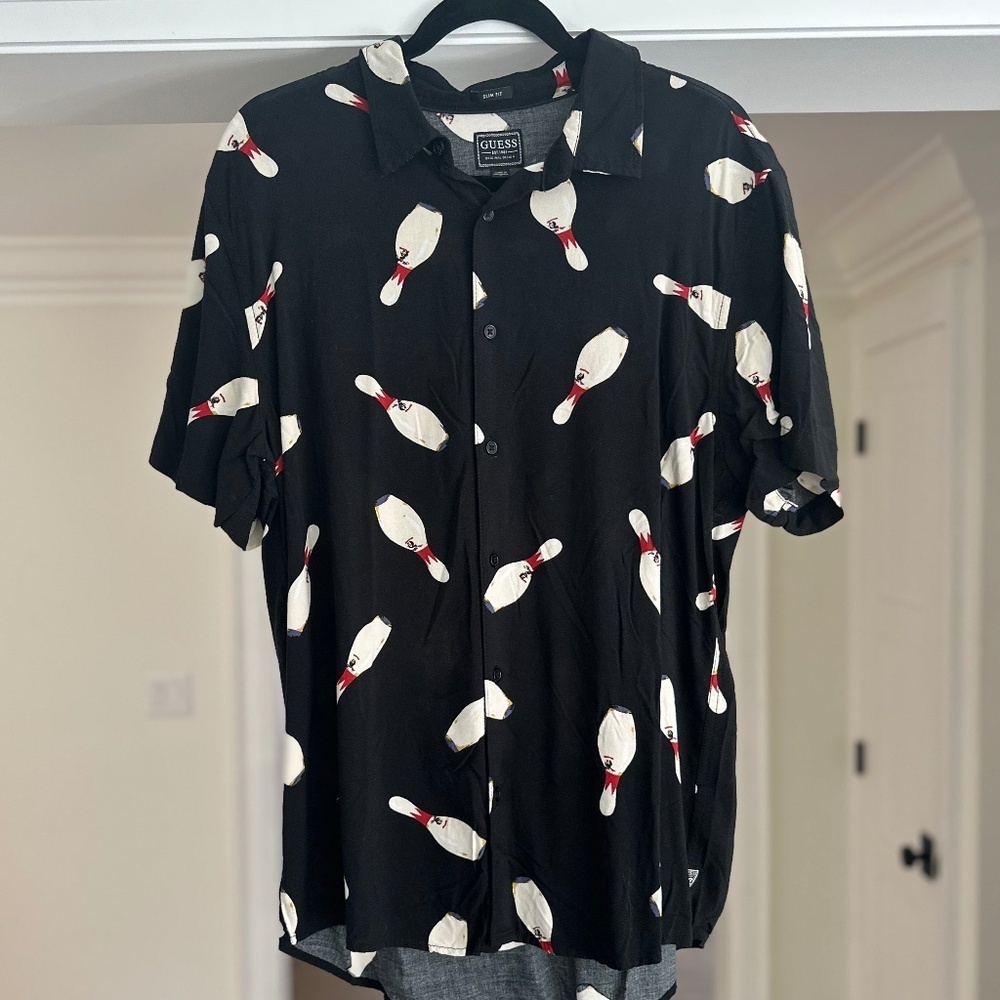 Men's GUESS Slim Fit Short Sleeve Collared Bowling Shirt - Size Men's L - Picture 9 of 14